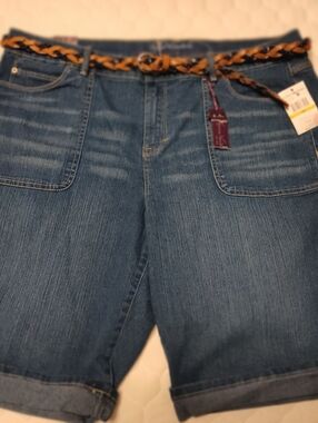Gloria Vanderbilt Blue Denim Bermuda Shorts with Braided Belt